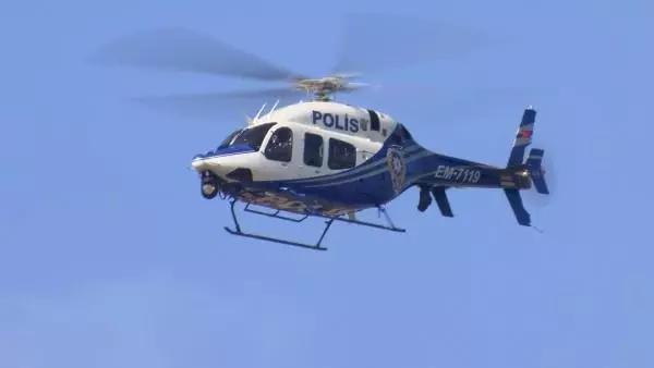Son dakika haber! Esenyurt'ta Motosikletli Polis Timleri'nden helikopter destekli 'motosiklet' denetimi Son dakika haber! Esenyurt'ta Motosikletli Polis Timleri'nden helikopter destekli 'motosiklet' denetimi