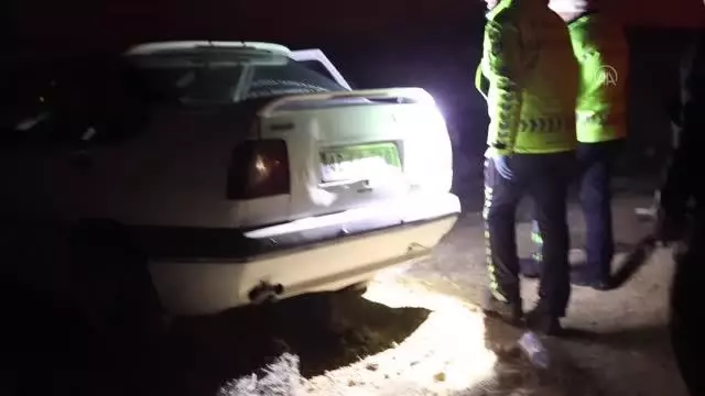 Evin duvarına çarpan otomobilin sürücüsü öldü Evin duvarına çarpan otomobilin sürücüsü öldü