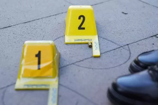 (Ek bilgi ve görüntüyle)Fatih'te akraba olan 2 kişi arasında çıkan kavga kanlı bitti: 2 yaralı (Ek bilgi ve görüntüyle)Fatih'te akraba olan 2 kişi arasında çıkan kavga kanlı bitti: 2 yaralı