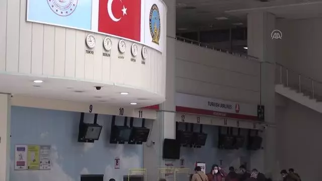 Gaziantep Havalimanı'ndaki işletmecilerde '31 Ocak'a ötelenen kira bedellerinin iptal edilmesi' sevinci Gaziantep Havalimanı'ndaki işletmecilerde '31 Ocak'a ötelenen kira bedellerinin iptal edilmesi' sevinci