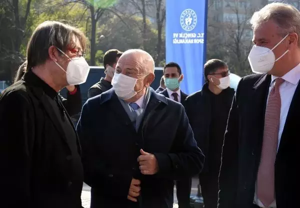 Cumhurbaşkanı Erdoğan, Göztepe Stadı'nın açılışını yaptı Cumhurbaşkanı Erdoğan, Göztepe Stadı'nın açılışını yaptı