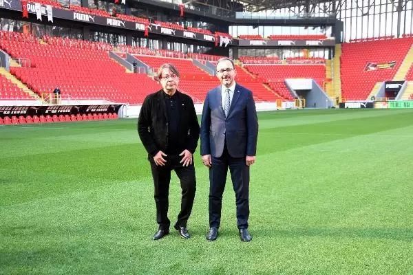 Cumhurbaşkanı Erdoğan, Göztepe Stadı'nın açılışını yaptı Cumhurbaşkanı Erdoğan, Göztepe Stadı'nın açılışını yaptı