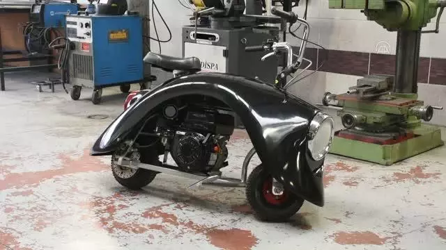 İki arkadaş özgün tasarımla 'Kaplumbike' adını verdikleri motosiklet üretti İki arkadaş özgün tasarımla 'Kaplumbike' adını verdikleri motosiklet üretti