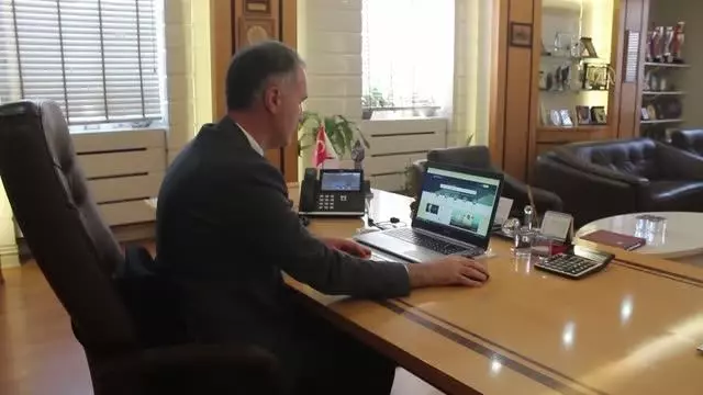 İnegöl Belediyesi 'e-Devlet' aracılığıyla vatandaşlara 43 başlıkta hizmet sunuyor İnegöl Belediyesi 'e-Devlet' aracılığıyla vatandaşlara 43 başlıkta hizmet sunuyor