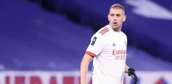 Sporting: Islam Slimani kariyerindeki tek hatasının Fenerbahçe'ye gitmek olduğunu söyledi Sporting: Islam Slimani kariyerindeki tek hatasının Fenerbahçe'ye gitmek olduğunu söyledi