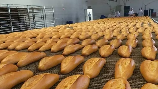 İstanbul Ekmek Üreticileri Derneği, Halk Ekmek'i şikayet etti: Fırıncılar için haksız rekabet oluşturuyorlar İstanbul Ekmek Üreticileri Derneği, Halk Ekmek'i şikayet etti: Fırıncılar için haksız rekabet oluşturuyorlar