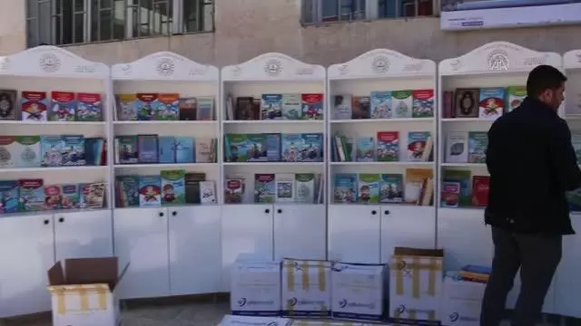 İyilik Derneği, Cerablus'taki okullara kütüphane kuruyor İyilik Derneği, Cerablus'taki okullara kütüphane kuruyor