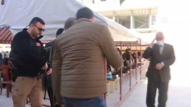 İyilik Derneği, Cerablus'taki okullara kütüphane kuruyor İyilik Derneği, Cerablus'taki okullara kütüphane kuruyor