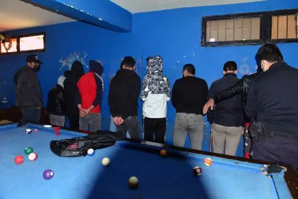 Son Dakika | Kafe görünümlü oyun salonuna polis baskını Son Dakika | Kafe görünümlü oyun salonuna polis baskını