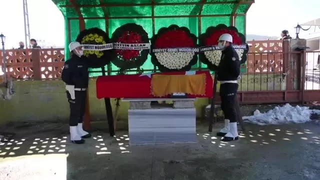 Son dakika haber! Kansere yenik düşen polis memuru için tören düzenlendi Son dakika haber! Kansere yenik düşen polis memuru için tören düzenlendi