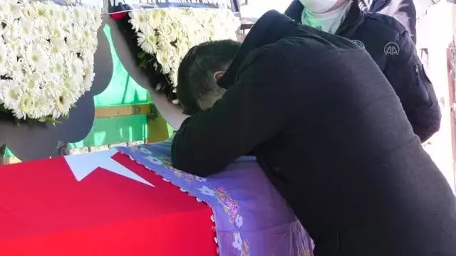 Son dakika haber! Kansere yenik düşen polis memuru için tören düzenlendi Son dakika haber! Kansere yenik düşen polis memuru için tören düzenlendi