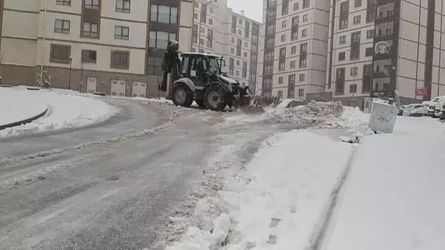 Kar ve tipi etkili oluyor Kar ve tipi etkili oluyor
