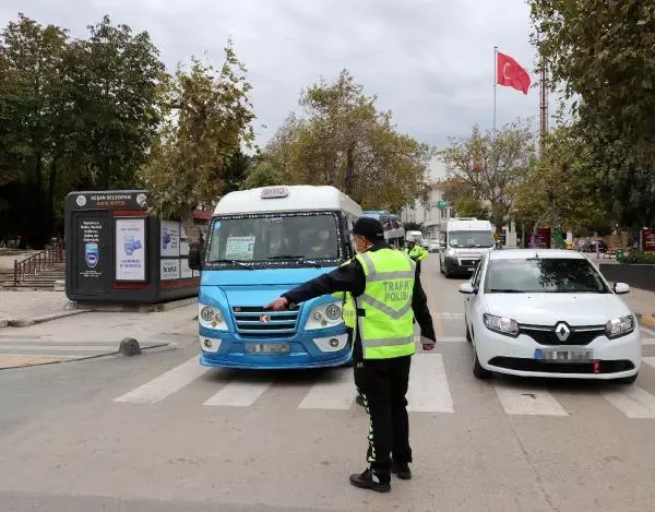 Son dakika haber! Keşan'da 69 kişiye 208 bin lira ceza Son dakika haber! Keşan'da 69 kişiye 208 bin lira ceza