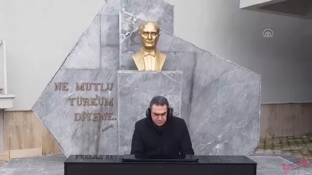 Son dakika haber! KIRKLARELİ - Öğretmenler öğrencilerinin motivasyonlarını arttırmak için klip hazırladı Son dakika haber! KIRKLARELİ - Öğretmenler öğrencilerinin motivasyonlarını arttırmak için klip hazırladı
