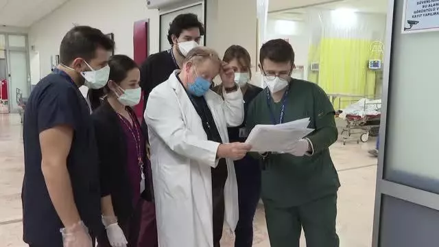KOVİD-19 HASTALARI YAŞADIKLARINI ANLATIYOR - 'Akciğer tomografisini görünce başımdan aşağı kaynar sular döküldü' KOVİD-19 HASTALARI YAŞADIKLARINI ANLATIYOR - 'Akciğer tomografisini görünce başımdan aşağı kaynar sular döküldü'