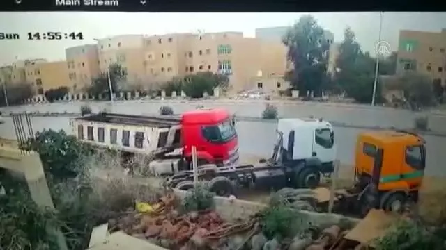 Son dakika haberi! Libya İçişleri Bakanı Başağa'nın konvoyuna yönelik suikast girişiminin görüntüleri yayımlandı Son dakika haberi! Libya İçişleri Bakanı Başağa'nın konvoyuna yönelik suikast girişiminin görüntüleri yayımlandı