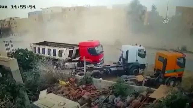 Son dakika haberi! Libya İçişleri Bakanı Başağa'nın konvoyuna yönelik suikast girişiminin görüntüleri yayımlandı Son dakika haberi! Libya İçişleri Bakanı Başağa'nın konvoyuna yönelik suikast girişiminin görüntüleri yayımlandı