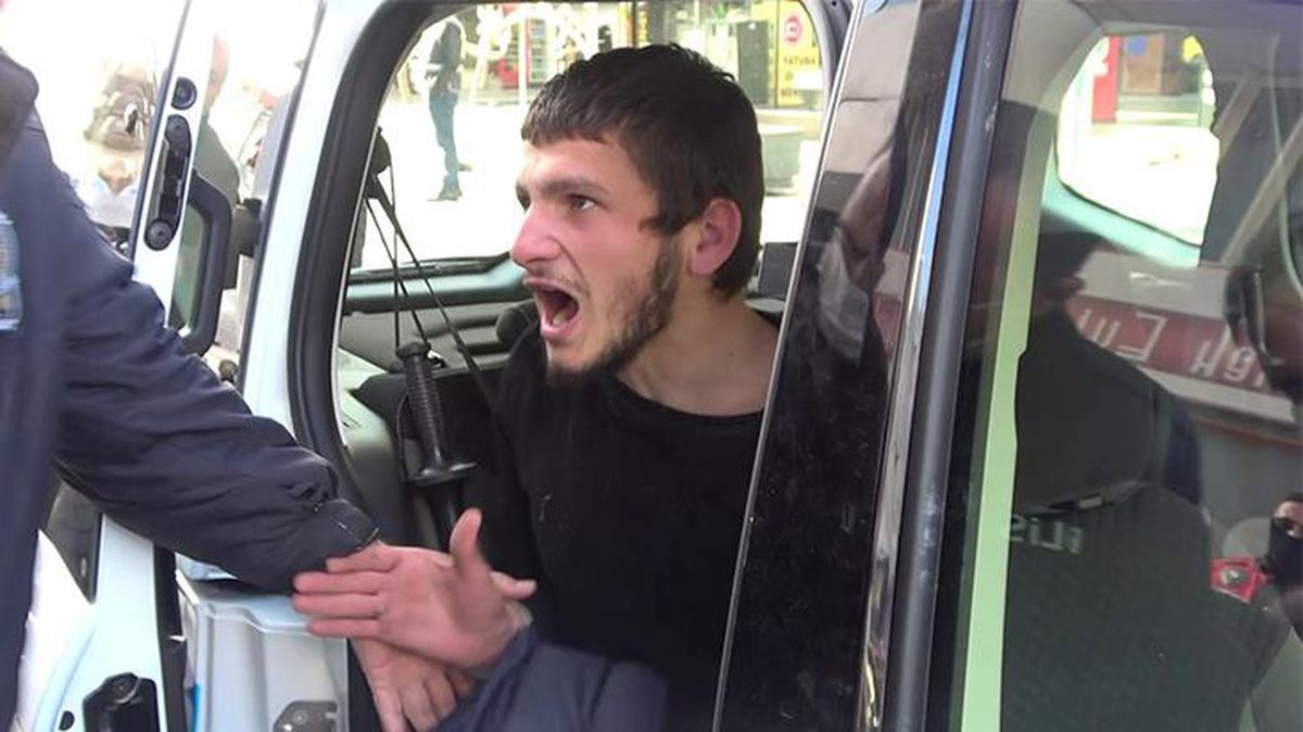 Metruk binaya girmeye çalışan şahıs, ekiplere 'Siz benim kim olduğumu biliyor musunuz?' diyerek tehditler savurdu