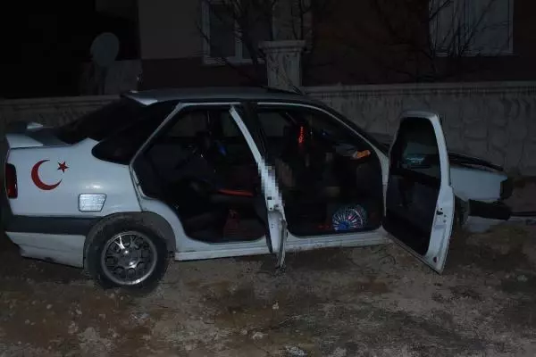 Otomobil duvara çarptı: 1 ölü Otomobil duvara çarptı: 1 ölü