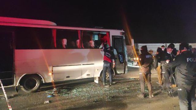 ozel halk otobusu tir a carpti 6 yarali 3 13945603 o