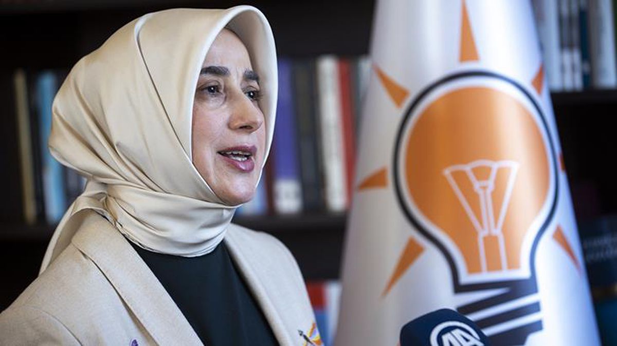 Özlem Zengin'den kendisine yapılan çirkin saldırıyla tepki: Yaklaşık iki aydır sistematik saldırıya uğruyorum