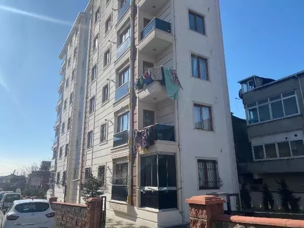 Pendik'te 16 yaşındaki genç kız silahla intihara teşebbüs etti Pendik'te 16 yaşındaki genç kız silahla intihara teşebbüs etti