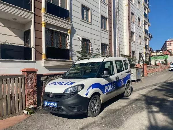 Pendik'te 16 yaşındaki genç kız silahla intihara teşebbüs etti Pendik'te 16 yaşındaki genç kız silahla intihara teşebbüs etti