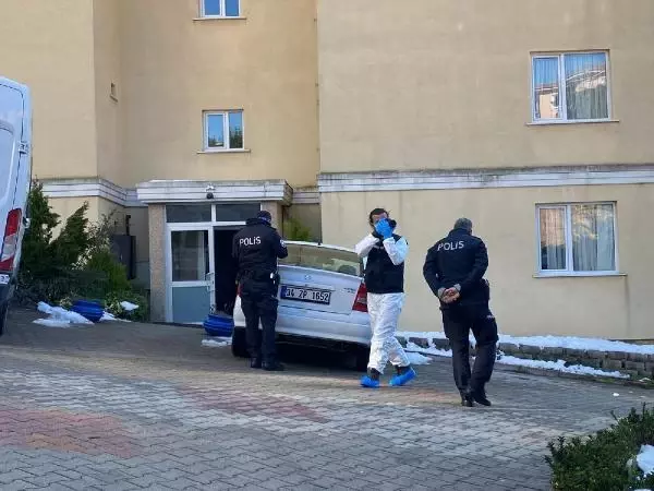 Pendik'te dambıllı vahşet: Boşanma aşamasındaki karısını öldürdü (1) Pendik'te dambıllı vahşet: Boşanma aşamasındaki karısını öldürdü (1)