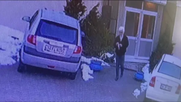 Pendik'te dambıllı vahşet: maskesini taktı, aracı çalıştırdı ve gitti Pendik'te dambıllı vahşet: maskesini taktı, aracı çalıştırdı ve gitti