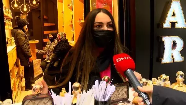 Sahte parfüme dikkat... Prof. Dr. Özyaral: Cilt kanseri yapar, solunum yollarında sorunlar yaratır Sahte parfüme dikkat... Prof. Dr. Özyaral: Cilt kanseri yapar, solunum yollarında sorunlar yaratır