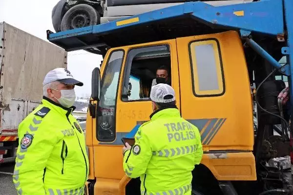 Son dakika haberi | Samsun'da kış lastiğine sıkı denetim Son dakika haberi | Samsun'da kış lastiğine sıkı denetim