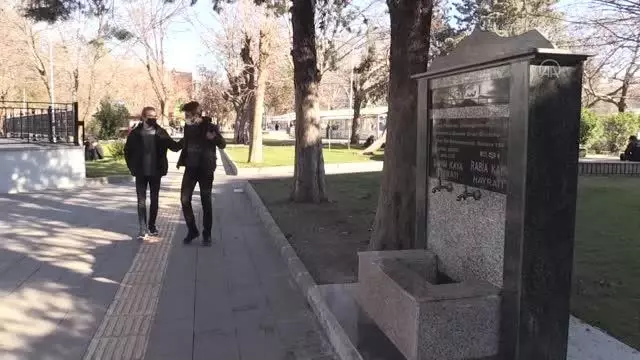 Şehit eşi için 3. çeşmeyi nikahlarının kıyıldığı Adıyaman'da yaptırdı Şehit eşi için 3. çeşmeyi nikahlarının kıyıldığı Adıyaman'da yaptırdı
