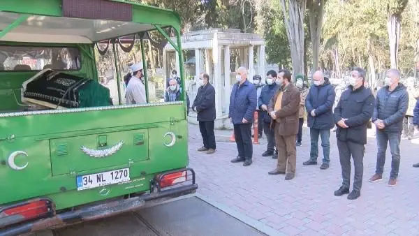 Evinde hayatını kaybeden Serpil Barlas, son yolculuğuna uğurlandı Evinde hayatını kaybeden Serpil Barlas, son yolculuğuna uğurlandı