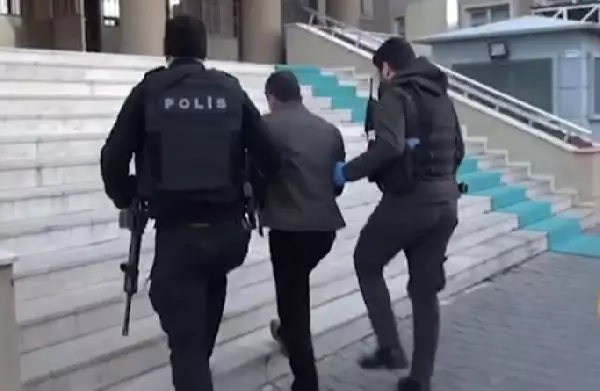 Son dakika haberi: Terör operasyonları: 3 tutuklama Son dakika haberi: Terör operasyonları: 3 tutuklama