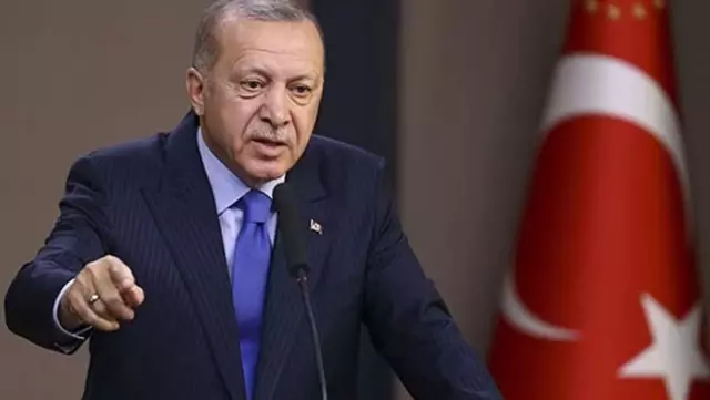 Son Dakika: Cumhurbaşkanı Erdoğan'dan 'PKK ile kol kolayız' mesajı veren ABD'li komutana tepki: Bu nasıl müttefiklik? Son Dakika: Cumhurbaşkanı Erdoğan'dan 'PKK ile kol kolayız' mesajı veren ABD'li komutana tepki: Bu nasıl müttefiklik?