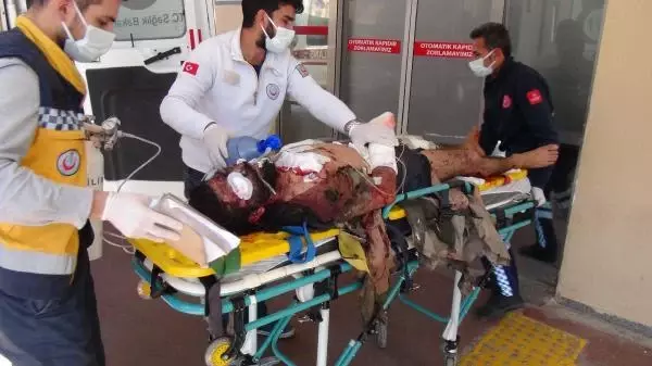 Son dakika haberleri... Tel Abyad'a teröristlerden roketli saldırı: 2 şehit, 7 yaralı Son dakika haberleri... Tel Abyad'a teröristlerden roketli saldırı: 2 şehit, 7 yaralı