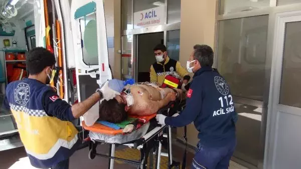 Son dakika haberleri... Tel Abyad'a teröristlerden roketli saldırı: 2 şehit, 7 yaralı Son dakika haberleri... Tel Abyad'a teröristlerden roketli saldırı: 2 şehit, 7 yaralı