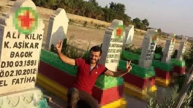 Tokkal ailesinin katil zanlısı Boğa'nın, PKK'lı teröristlerin mezarlığında fotoğrafı çıktı Tokkal ailesinin katil zanlısı Boğa'nın, PKK'lı teröristlerin mezarlığında fotoğrafı çıktı