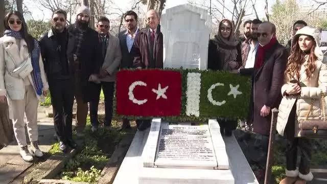 'Türki Lala' ekibinden Abdurrahman Peşaveri'nin kabrine ziyaret 'Türki Lala' ekibinden Abdurrahman Peşaveri'nin kabrine ziyaret