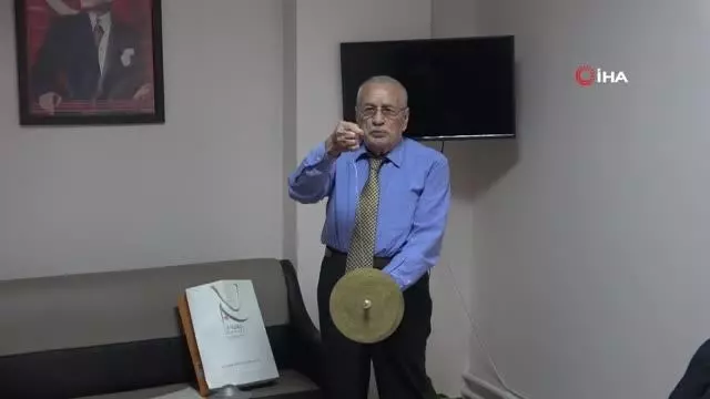 Ufo tasarlayan Fevzi dede ömrünü Türkiye'nin ilk uzay projesine adadı Ufo tasarlayan Fevzi dede ömrünü Türkiye'nin ilk uzay projesine adadı