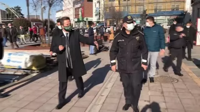 Vali Ünlü, artan koronavirüs vakalarına karşı vatandaşları uyardı Vali Ünlü, artan koronavirüs vakalarına karşı vatandaşları uyardı