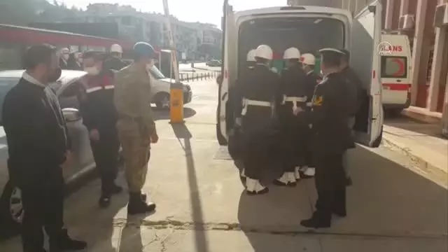 Vefat eden Kore gazisi son yolculuğuna uğurlandı Vefat eden Kore gazisi son yolculuğuna uğurlandı