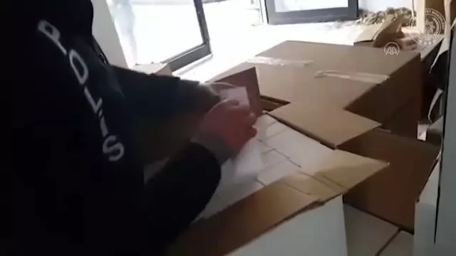 2 ton 457 kilogram kaçak tütün ele geçirildi 2 ton 457 kilogram kaçak tütün ele geçirildi