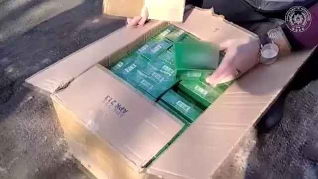 2 ton 457 kilogram kaçak tütün ele geçirildi 2 ton 457 kilogram kaçak tütün ele geçirildi