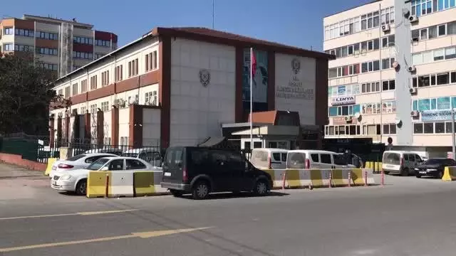 9 ilde 'konteyner dolandırıcılığı' iddiasıyla 40 kişi gözaltına alındı 9 ilde 'konteyner dolandırıcılığı' iddiasıyla 40 kişi gözaltına alındı