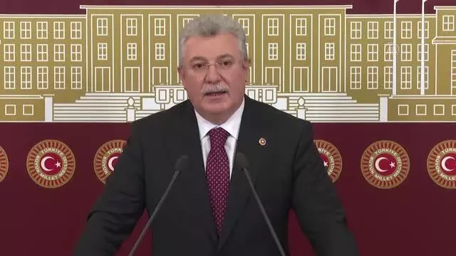 AK Parti Grup Başkanvekili Akbaşoğlu: 'Goebbels'in ruhu ve görüşlerinin CHP'de temerküz ettiği görülüyor' AK Parti Grup Başkanvekili Akbaşoğlu: 'Goebbels'in ruhu ve görüşlerinin CHP'de temerküz ettiği görülüyor'