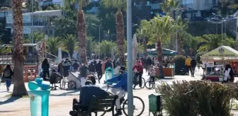 Alanyalılar sahilde güzel havanın keyfini çıkardı