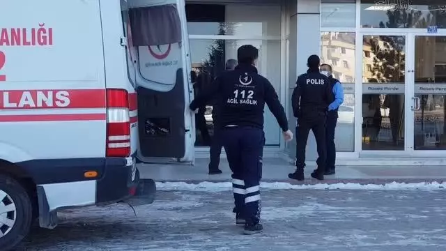 Son dakika: Apartman girişinde pompalı tüfek bulan çocuk, yanlışlıkla bir iş yerinin sahibini yaraladı