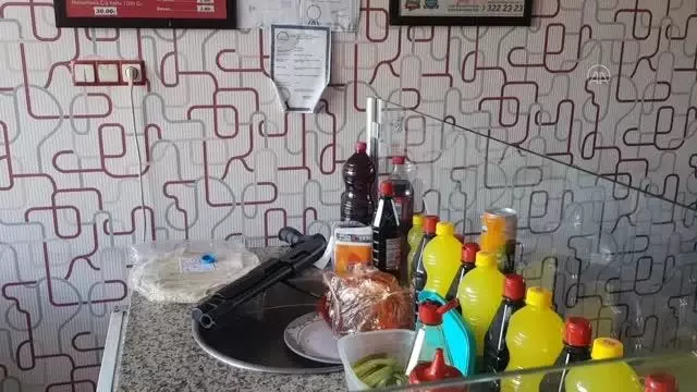 Son dakika: Apartman girişinde pompalı tüfek bulan çocuk, yanlışlıkla bir iş yerinin sahibini yaraladı