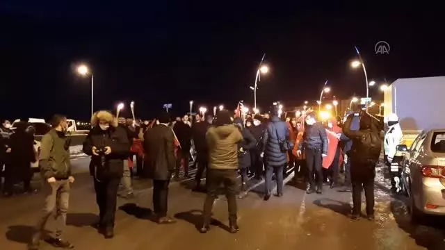 Ardahan'ın düşman işgalinden kurtuluşunun 100. yıl dönümünde meşaleli yürüyüş yapıldı